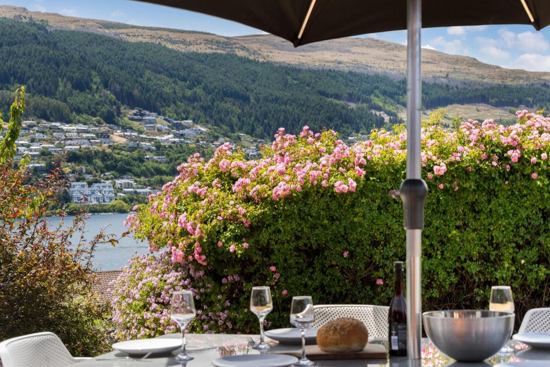 Tranquil Heights Queenstown Exterior foto